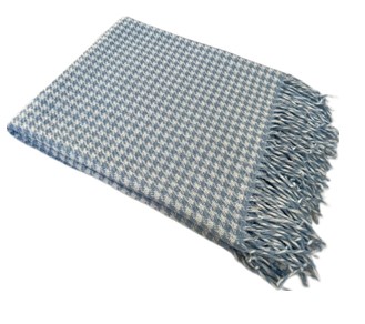 Плед смесовой Все ДOMA/Vse DOMA с бахромой бел-голуб, Кэрри