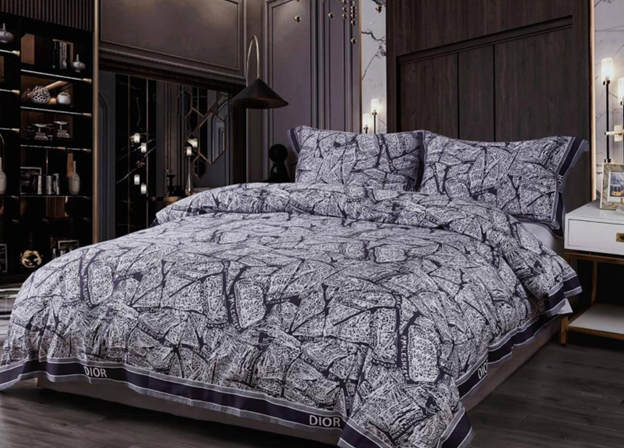 Сатин как символ роскоши – от кутюр до вашей спальни